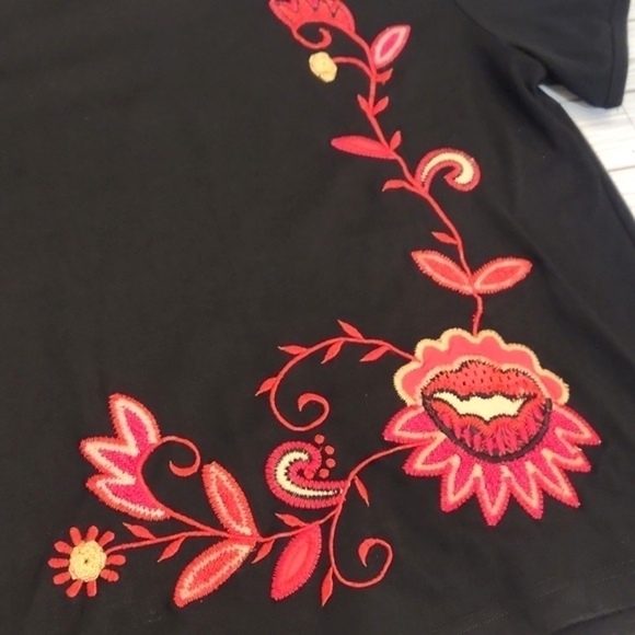 Womens Indigo Moon black too with unique floral embroidery size M. - Picture 8 of 14